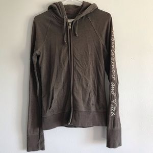 Women’s Zip up Sweater